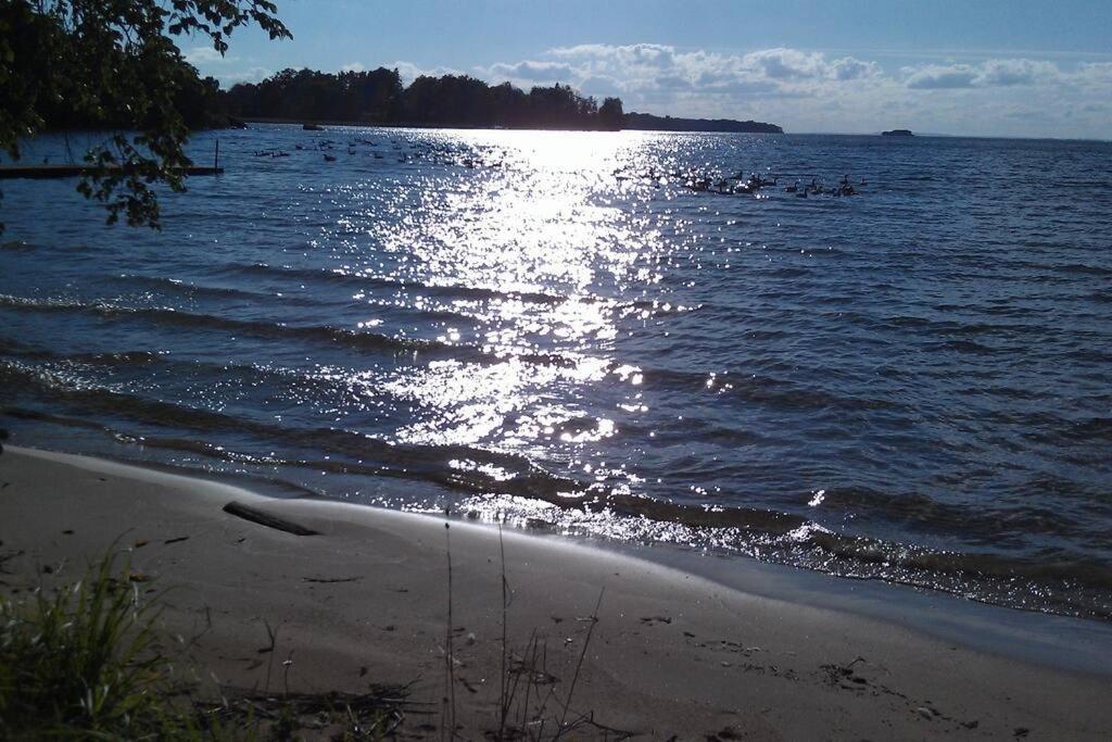 Boende - Stuga Nara Naturen, 3 Km Fran Motala Centrum Av Privat Vard Esterno foto